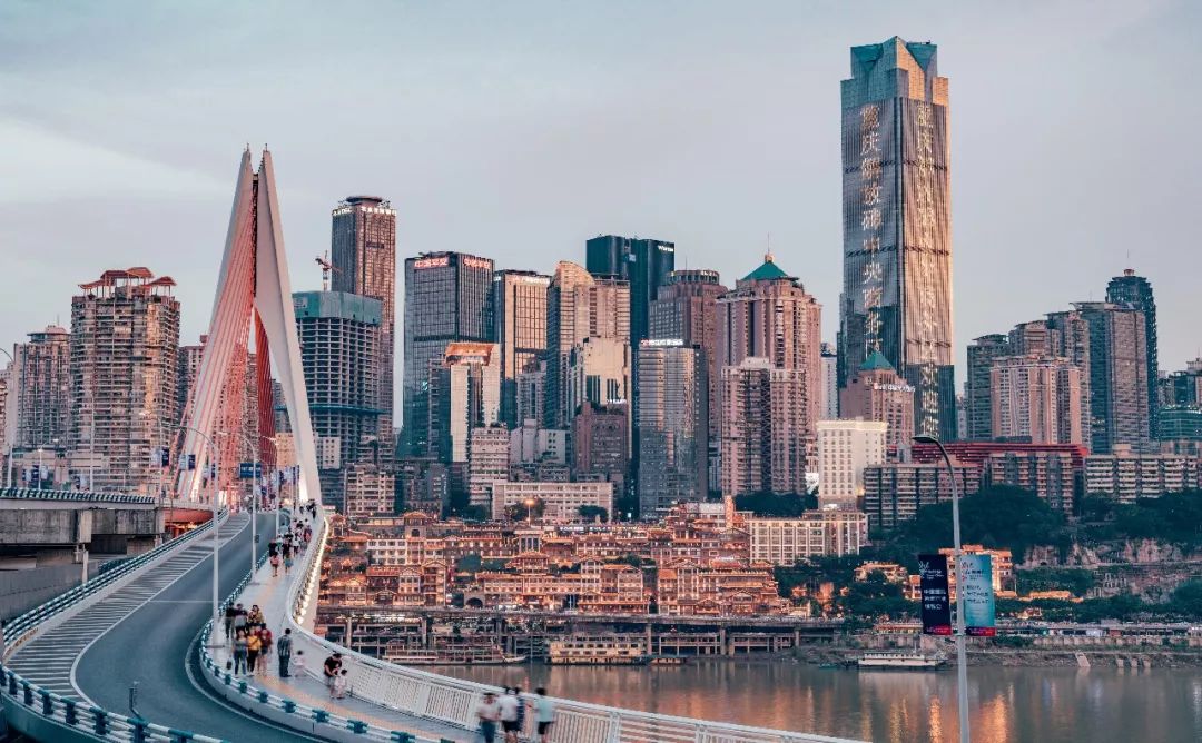 重庆，活力四溢的现代大都市与历史底蕴交相辉映